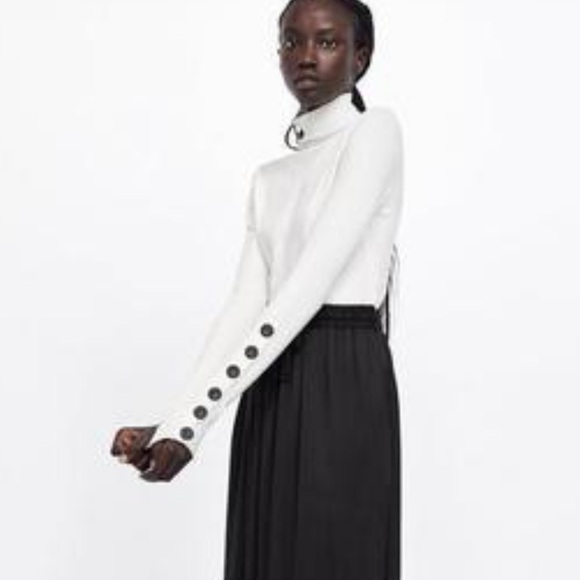 ZARA Cream Ribbed High Neck Button Detail cropped Sweater sz Small - Picture 4 of 13